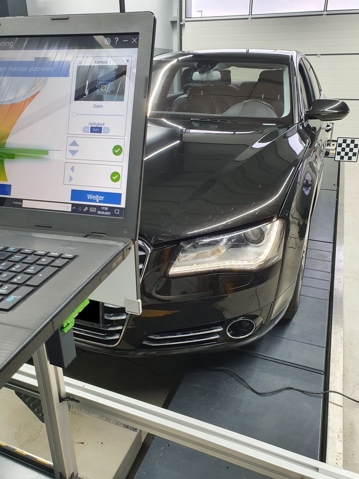 Einblick in die Werkstatt Carworx in Bergtheim, Foto 6